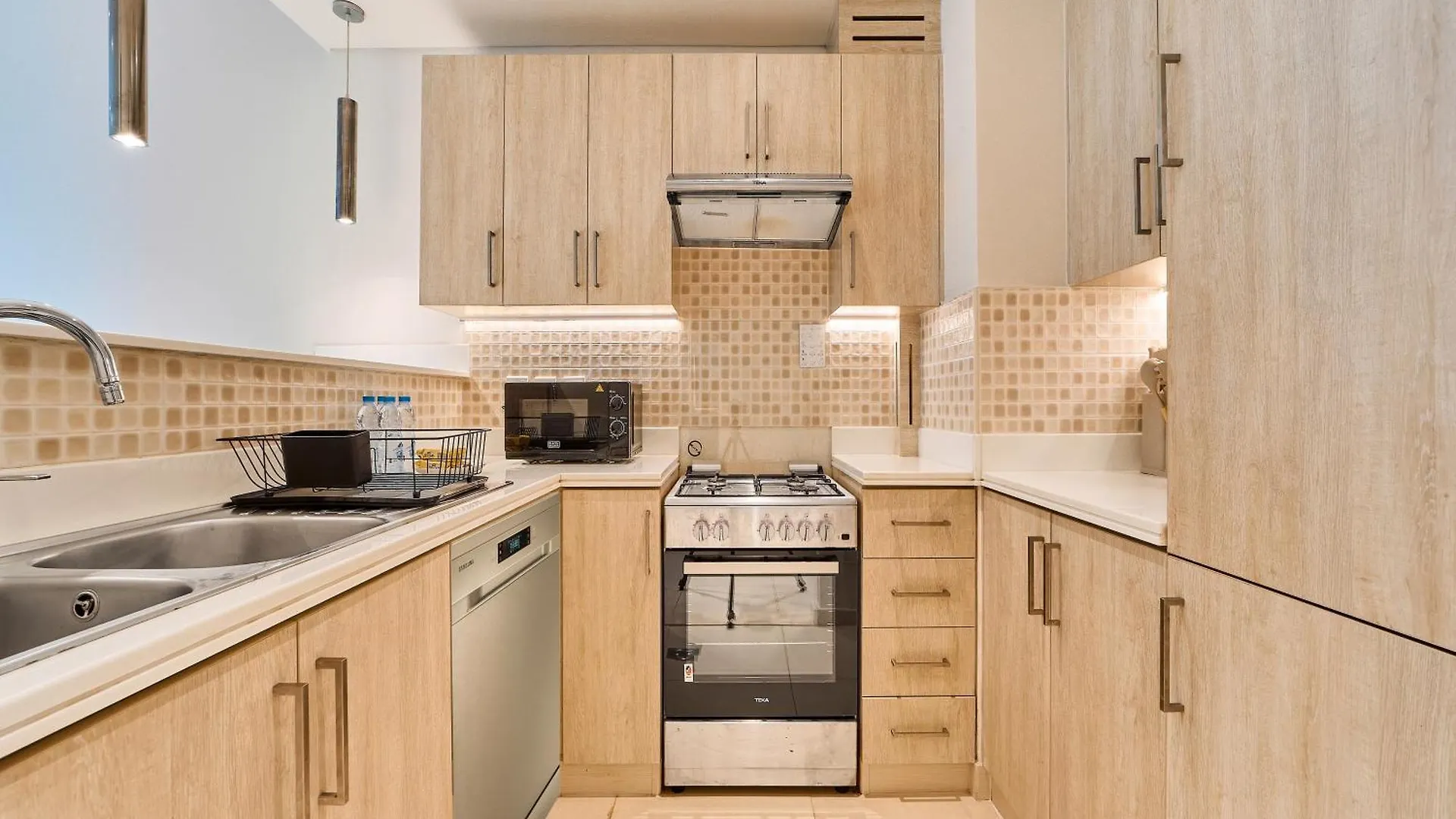 First Class Apartments In Seven Palm With Direct Access To The West Palm Beach And Nakheel Mall Dubaj